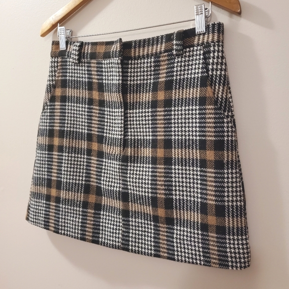 En Saison - Check Mini Skirt - Read for sizing - Picture 7 of 11